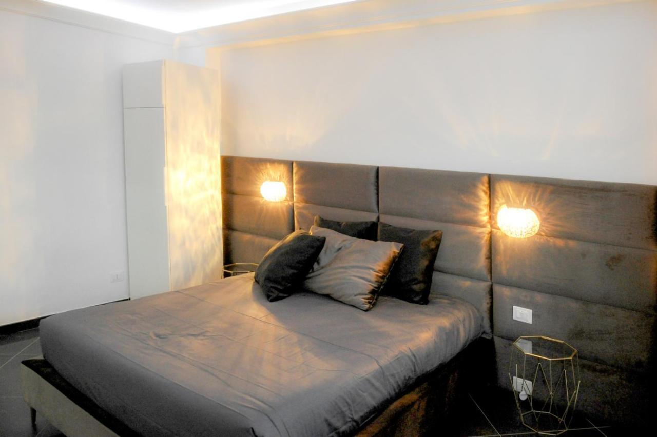 Airport Bari Deluxe Bed & Breakfast エクステリア 写真