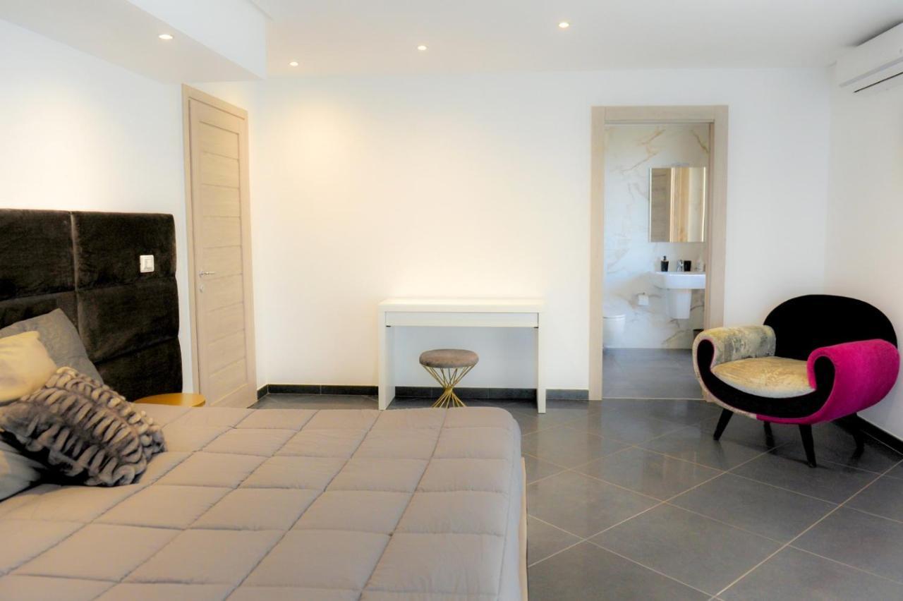 Airport Bari Deluxe Bed & Breakfast エクステリア 写真