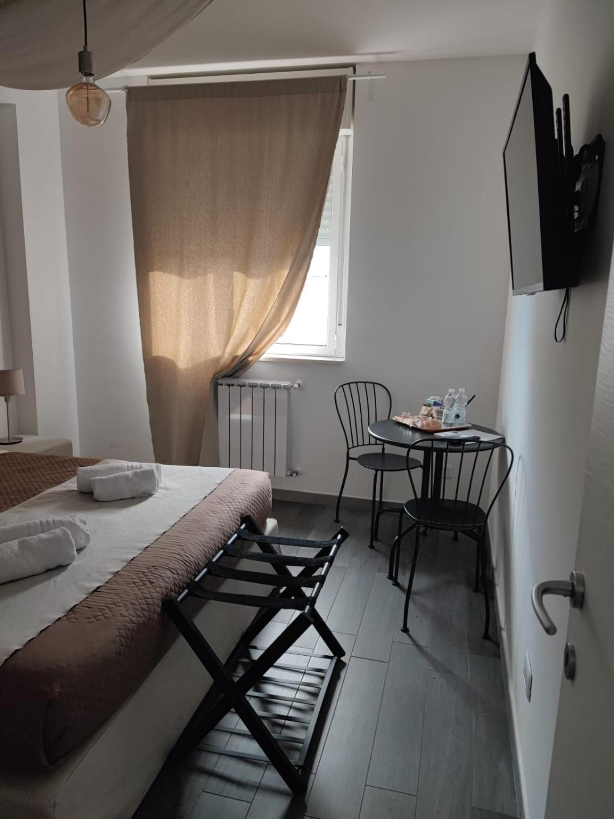 Airport Bari Deluxe Bed & Breakfast エクステリア 写真