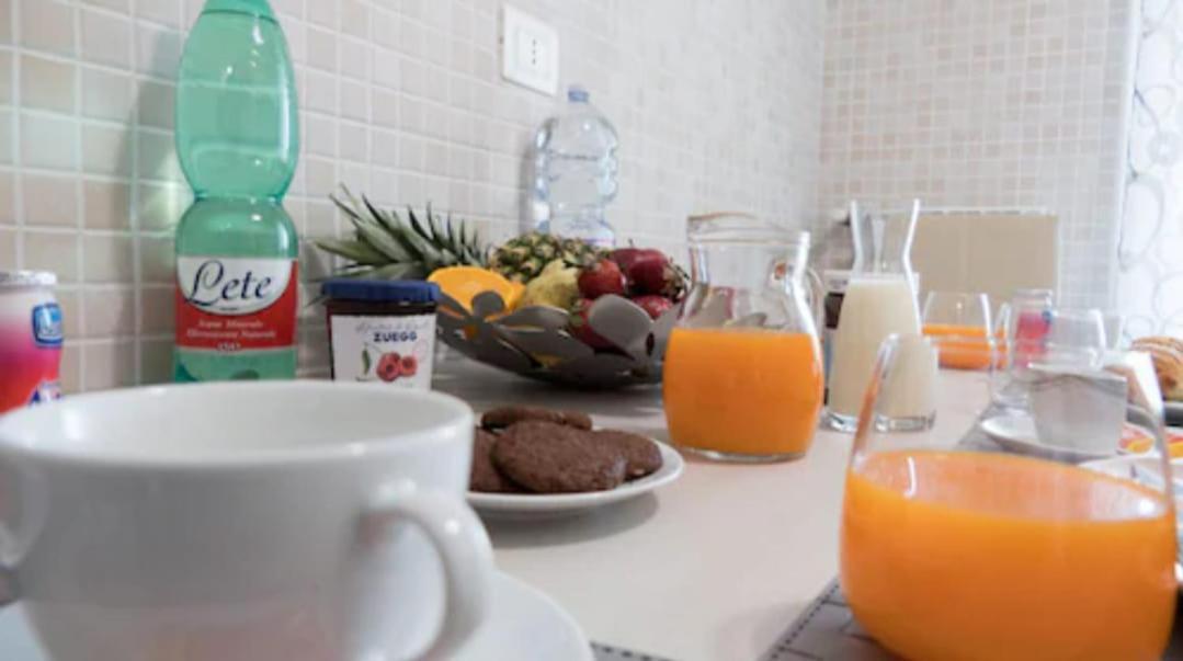 Airport Bari Deluxe Bed & Breakfast エクステリア 写真